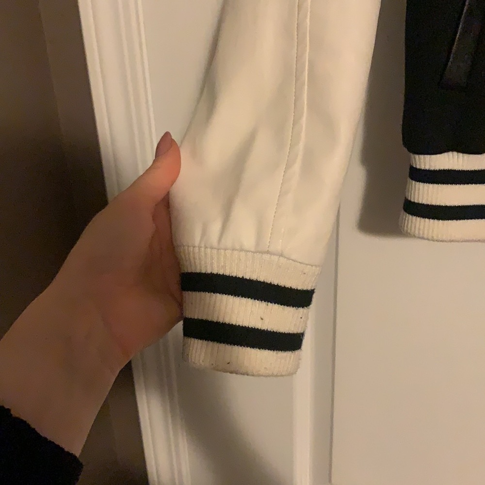 Varsity jacket - Picture 3 of 5
